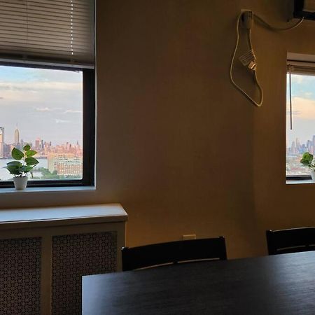 Апартаменти Elegant 2 Bed Gem! Mins From Nyc Юніон-Сіті Екстер'єр фото