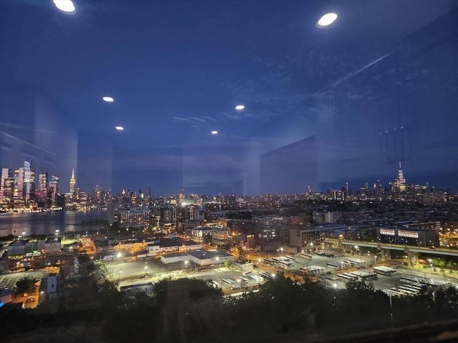 Апартаменти Elegant 2 Bed Gem! Mins From Nyc Юніон-Сіті Екстер'єр фото